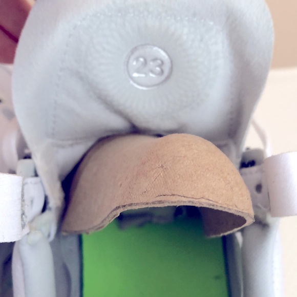 NIKE AIR JORDAN XXXIV LOW ‘PURE MONEY’ SNEAKERS - Picture 8 of 15